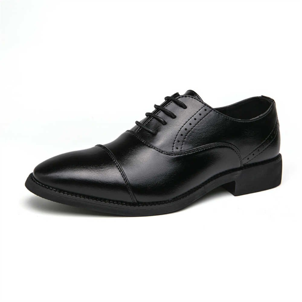 Number 44 Semi-formal Running  - огляд і ціна Men Formal Wear With Sneakers